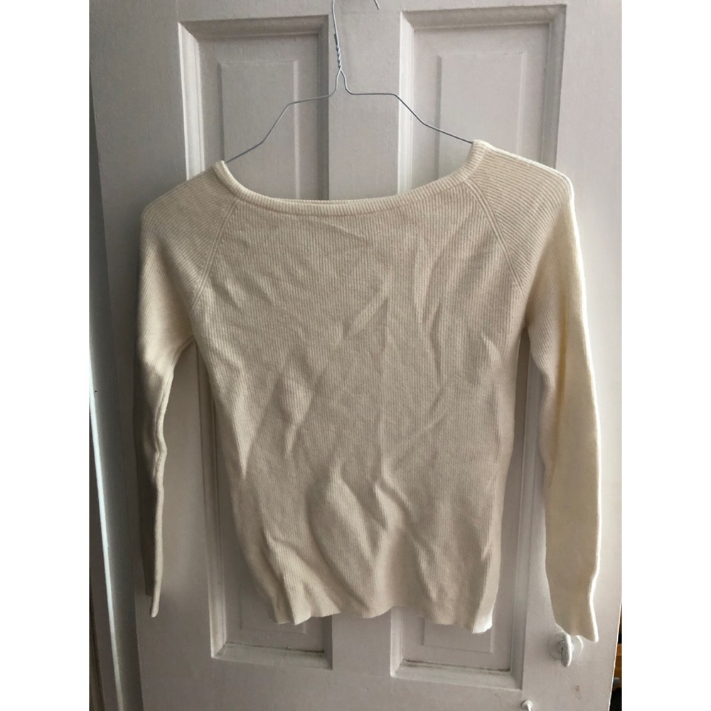 White, stretchy crewneck sweater